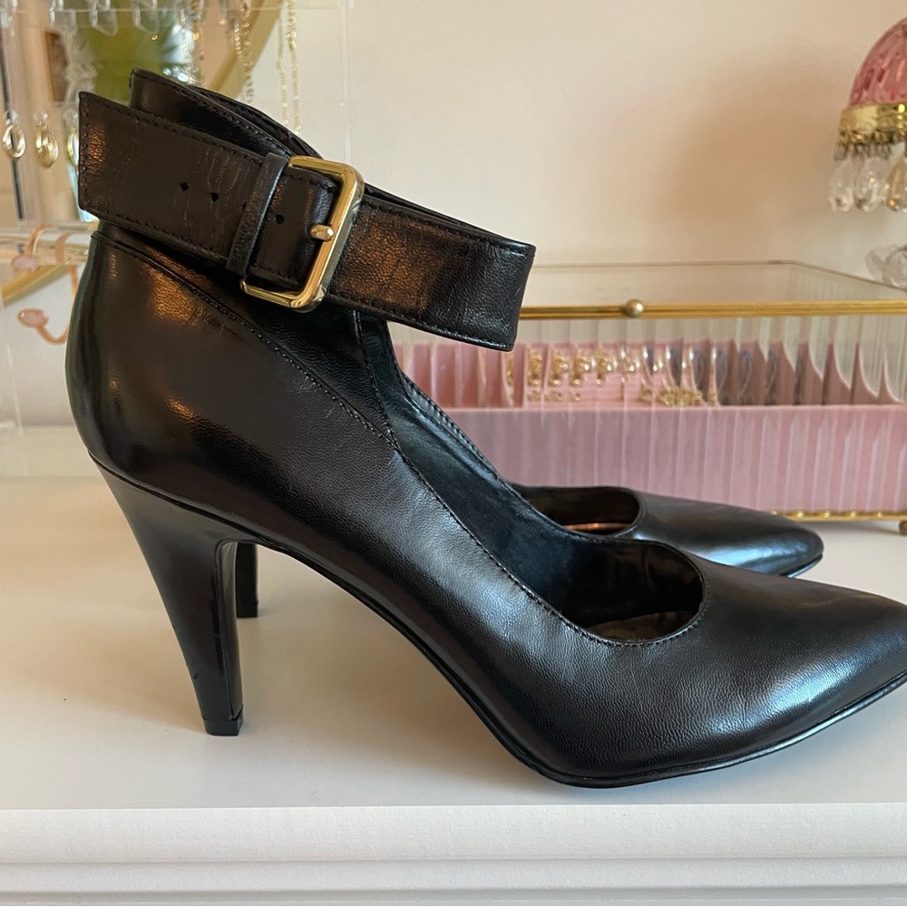 Black pumps buckle ankle strap 7.5 Nine West